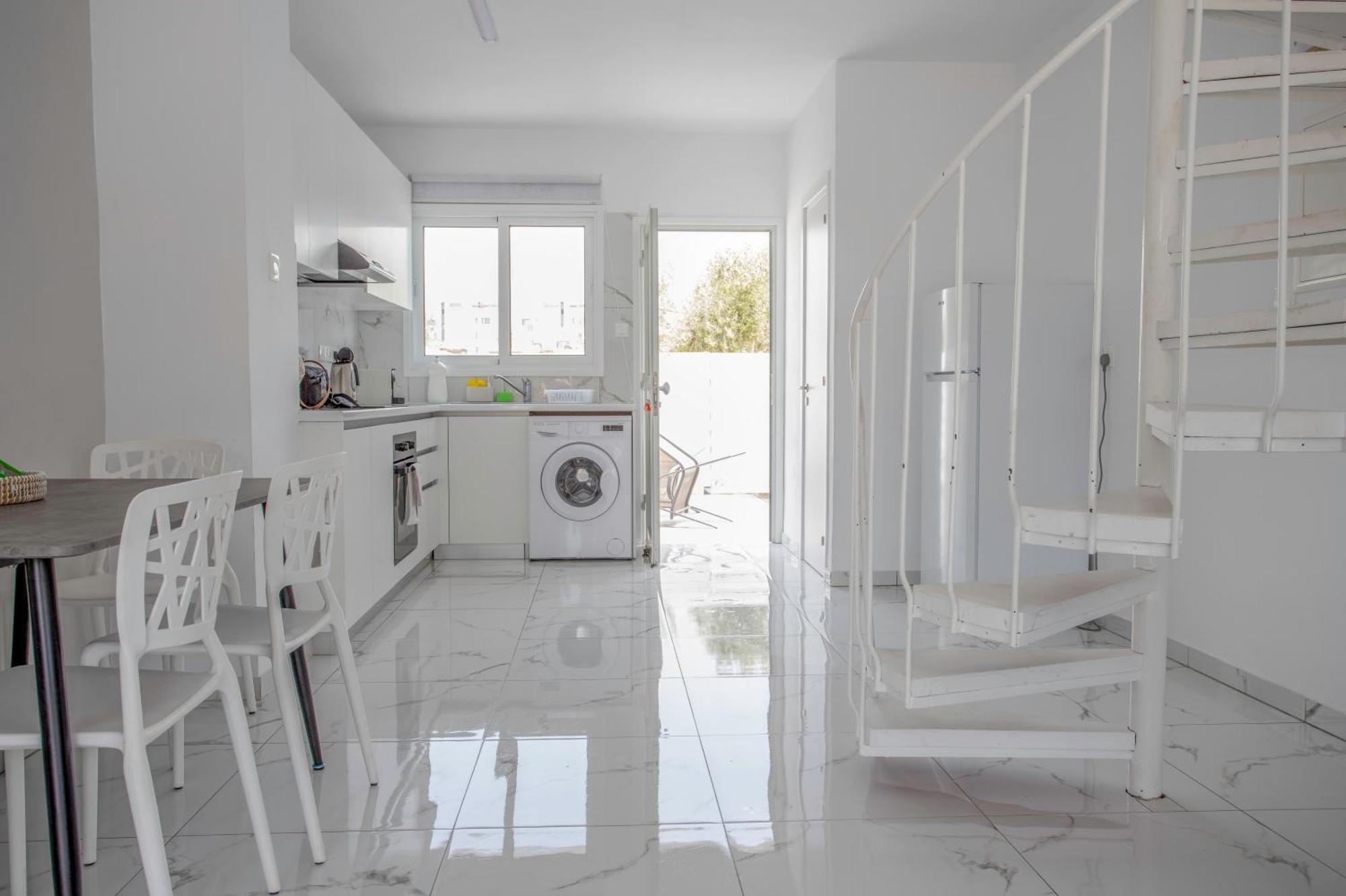 2Bd Garden Apartment Paphos Buitenkant foto